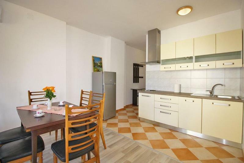 Apartamento Apartman Petra Fažana Exterior foto